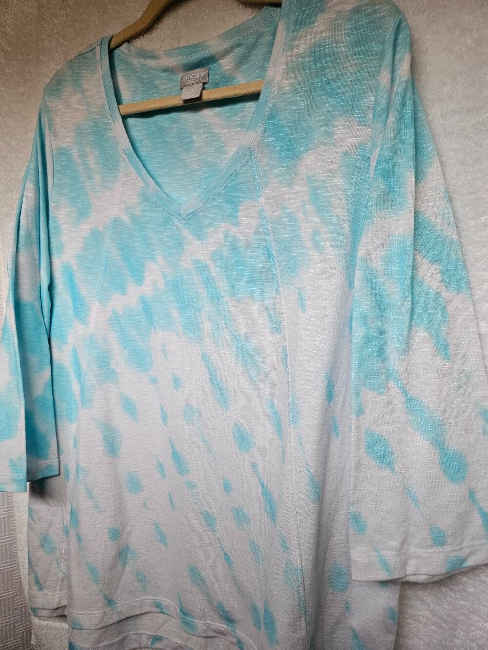 Chico's Zenergy Top size 3